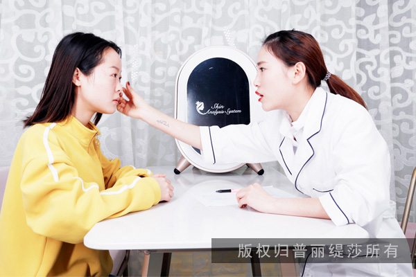 睡姿不对会毁容，这是真的吗